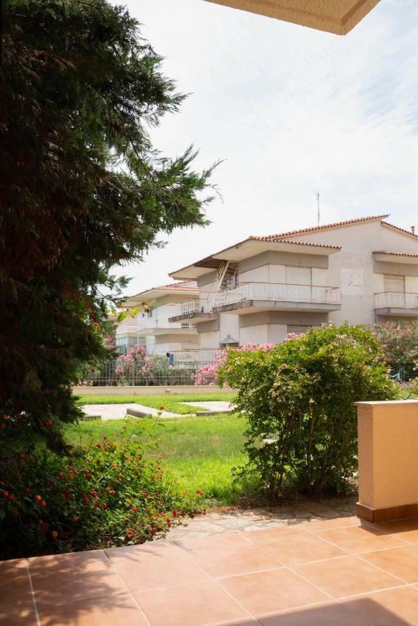 Alexandros Maisonettes Nea Moudania Exterior foto